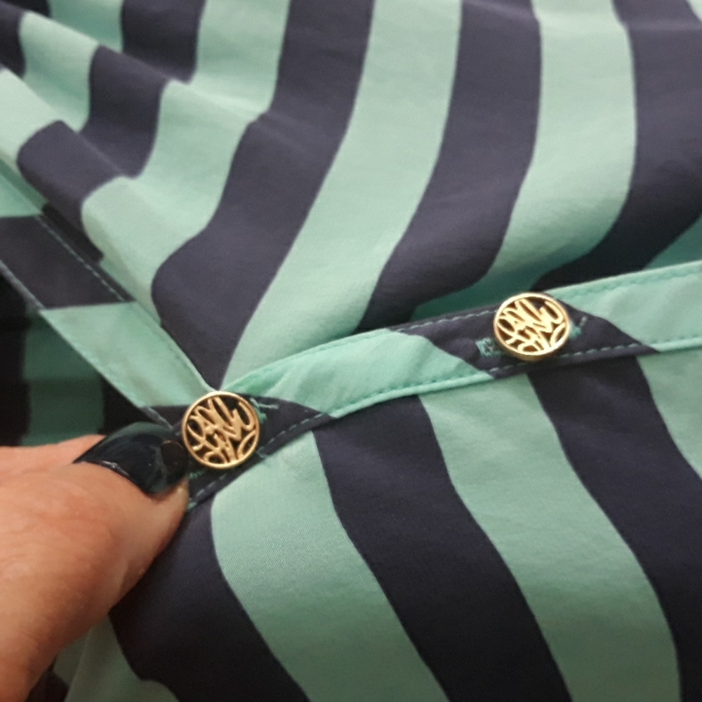 Lilly Pulitzer silk top - Picture 3 of 9